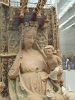 Statue, Vierge a l'Enfant (Bourgogne, v 1350-1375, pierre calcaire polychrome) (4)